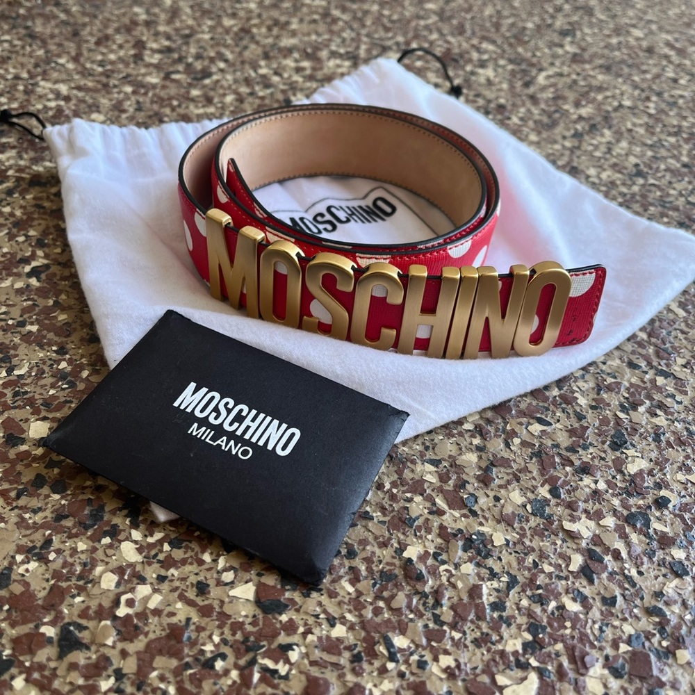 Authentic Moschino belt!